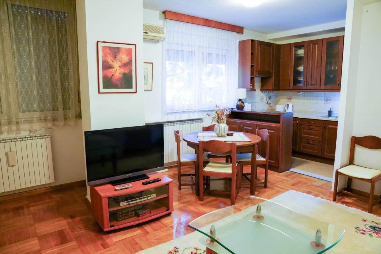 Skopjepad - Centrally Located, Stylish Pad 외부 사진